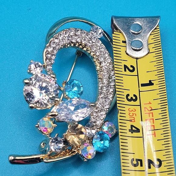 Vintage Style White Rhinestones Brooch Pin - Picture 4 of 7